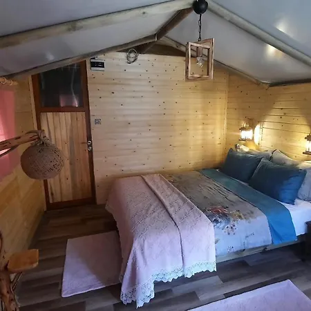 Otel Oezen Boyabagi